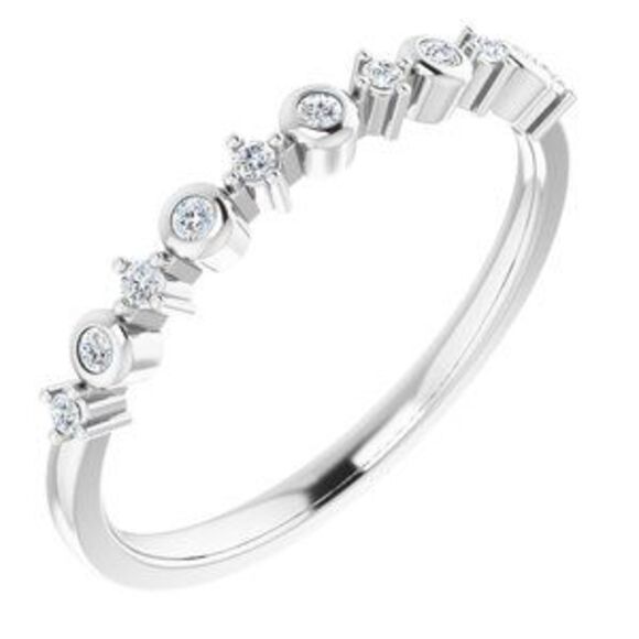 14K White 1/10 CTW Natural Diamond Ring